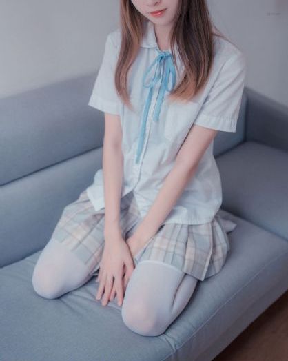欧美模特透视装视频_蓝光日本电影免费