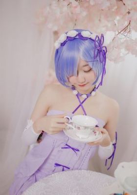 欧美时手表什么档次_4K免费在线观看